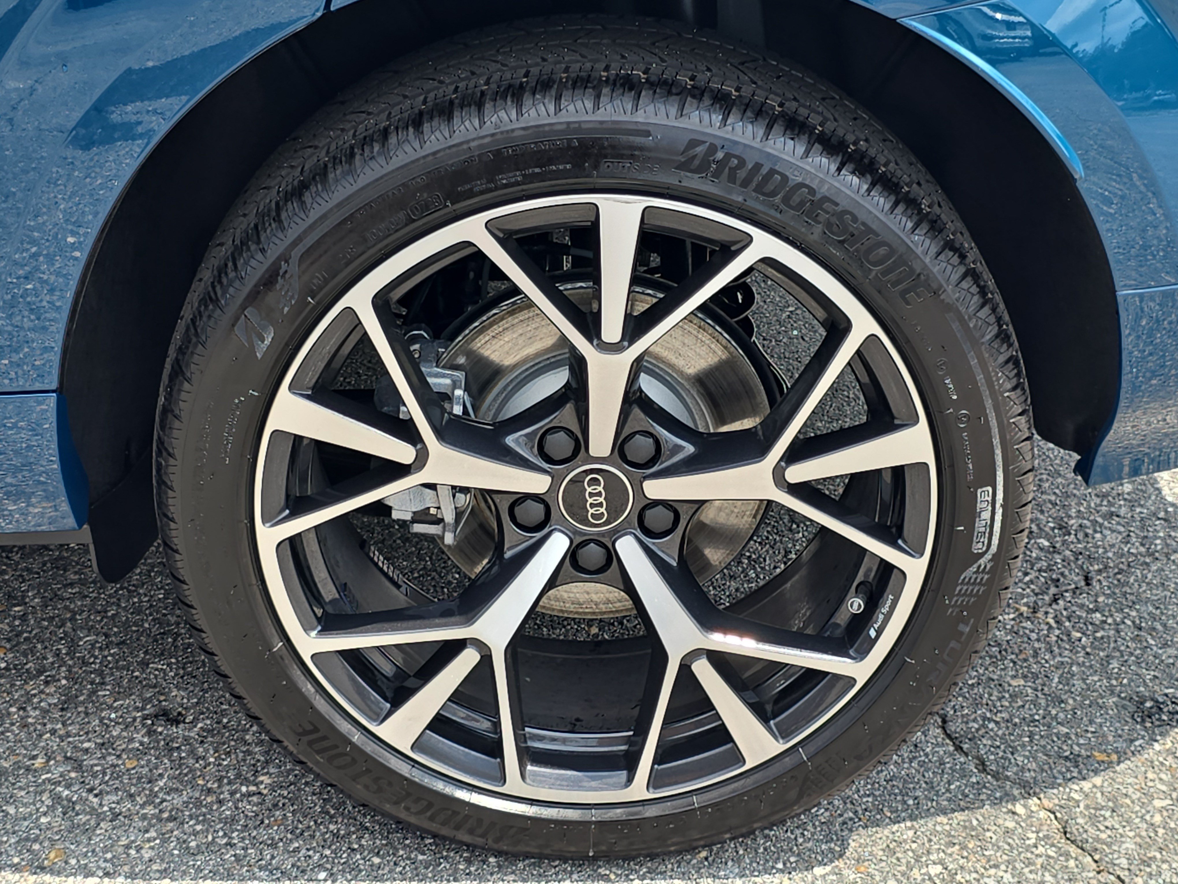 New 2026 Audi Q3 quattro 2.0T AWD/4WD image 33