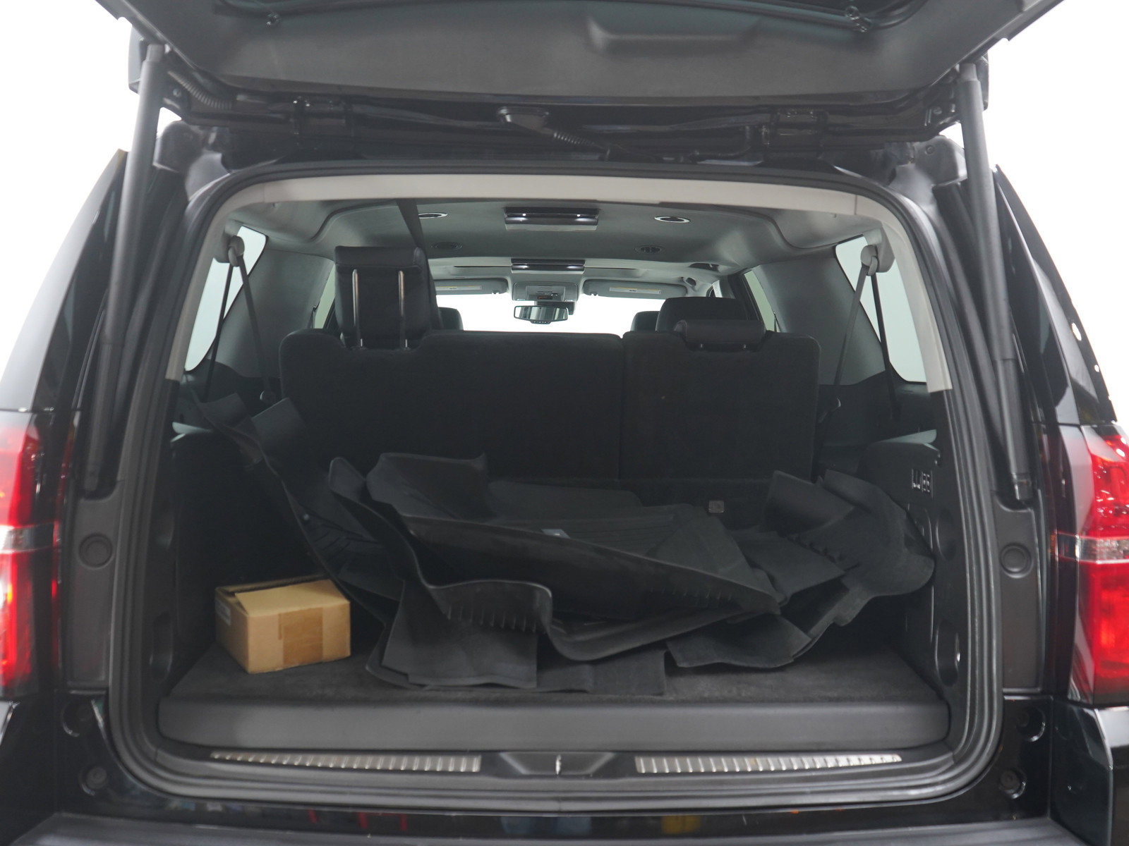 Used 2019 Chevrolet Suburban Premier AWD/4WD image 19