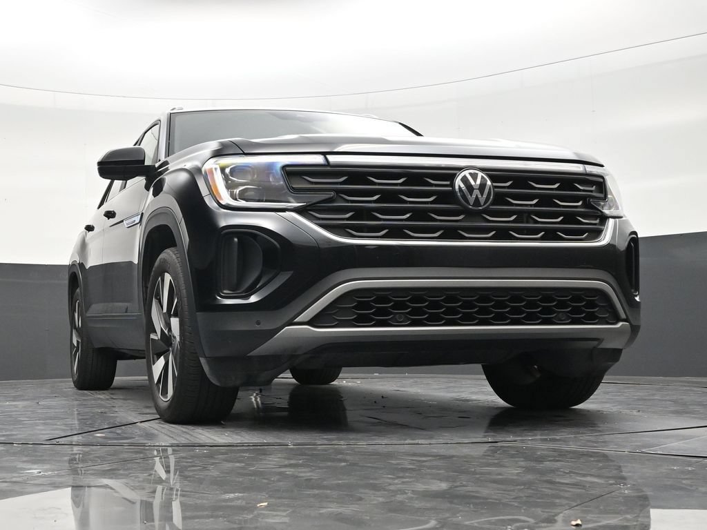Used 2024 Volkswagen Atlas Cross Sport SE FWD image 26