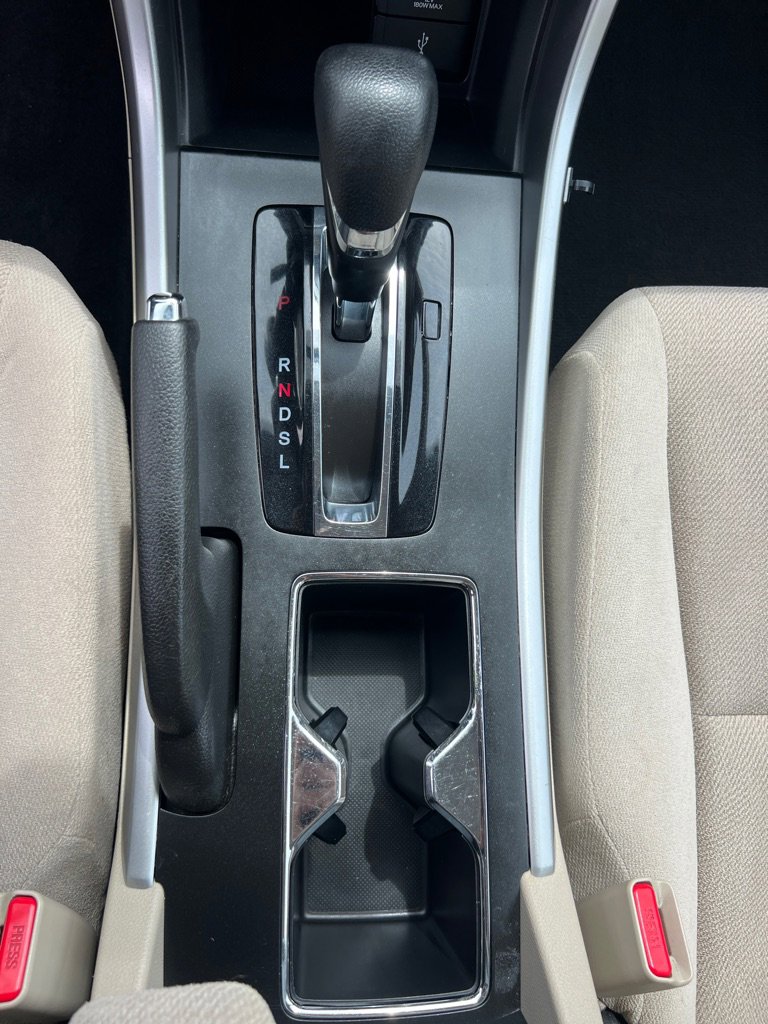 Used 2013 Honda Accord LX image 31