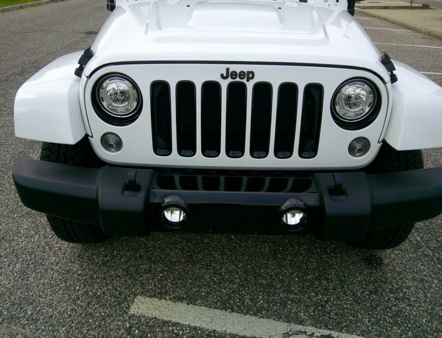 Used 2018 Jeep Wrangler Unlimited Sahara AWD/4WD image 16