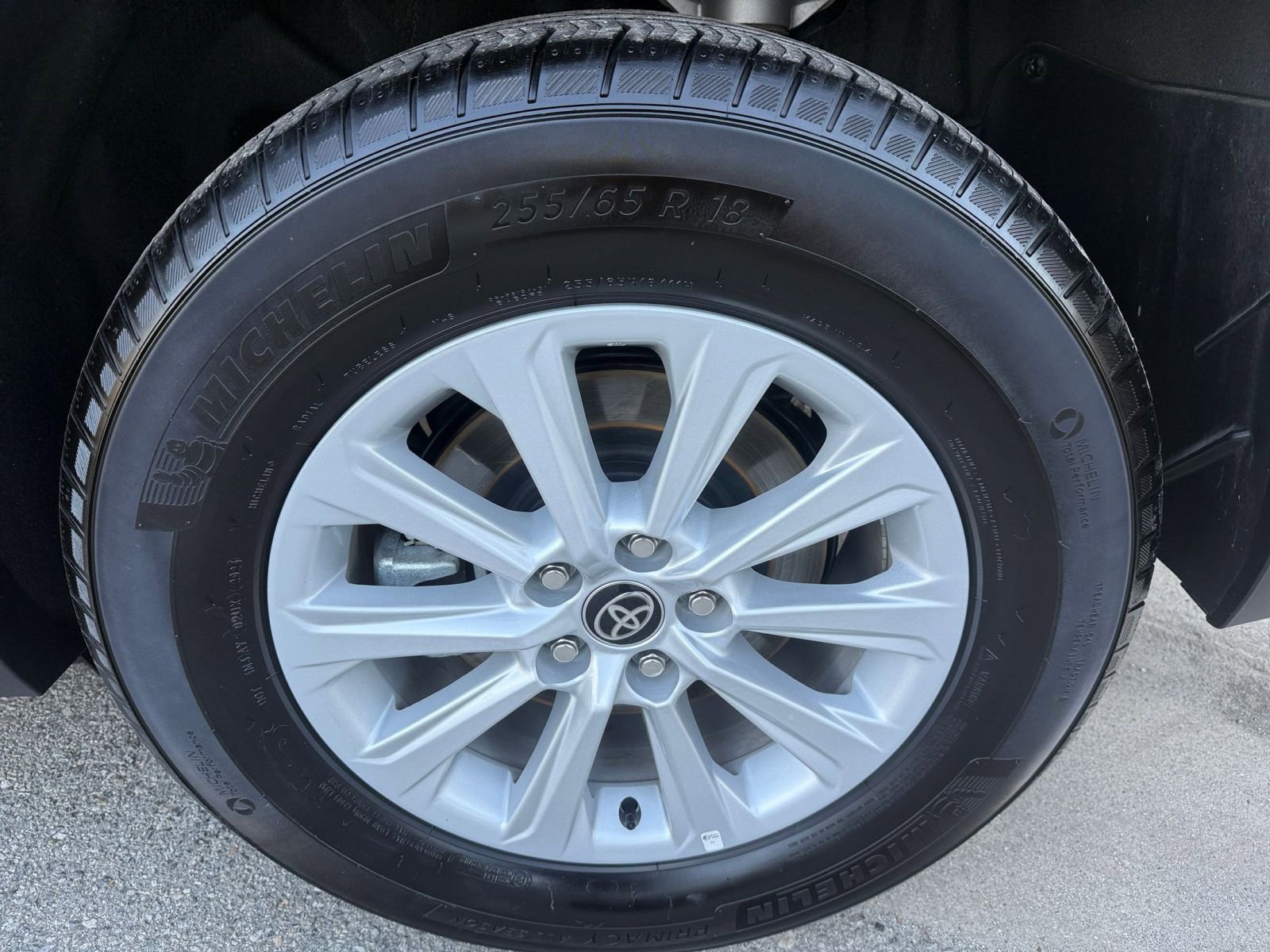 Used 2025 Toyota Grand Highlander FWD image 27