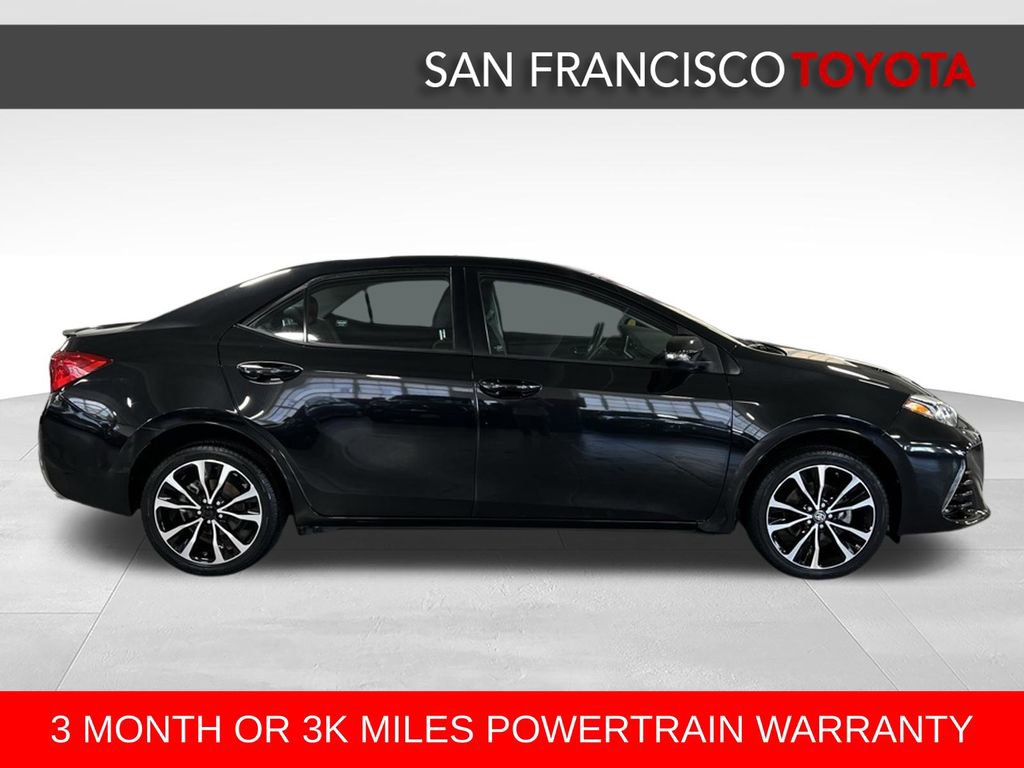 Used 2017 Toyota Corolla SE w/ SE Premium Package FWD image 6