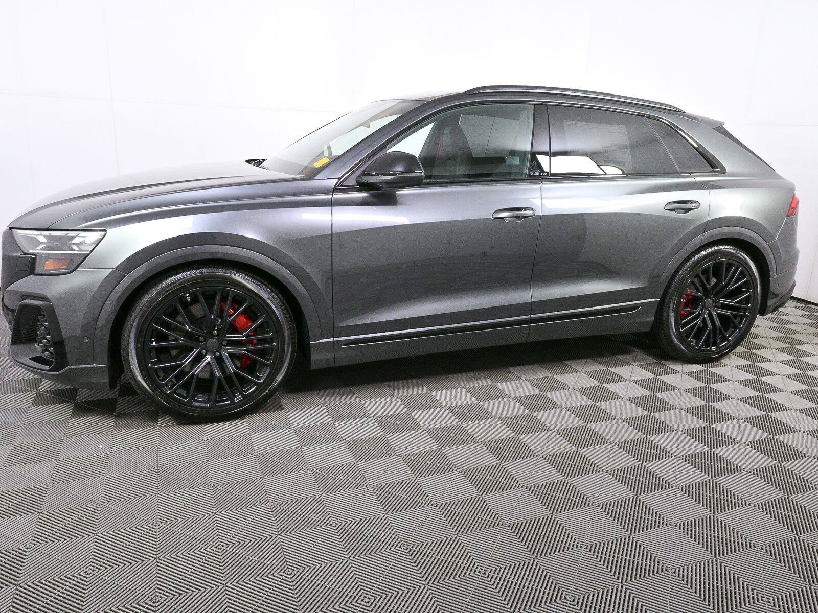 New 2026 Audi SQ8 Prestige AWD/4WD image 32