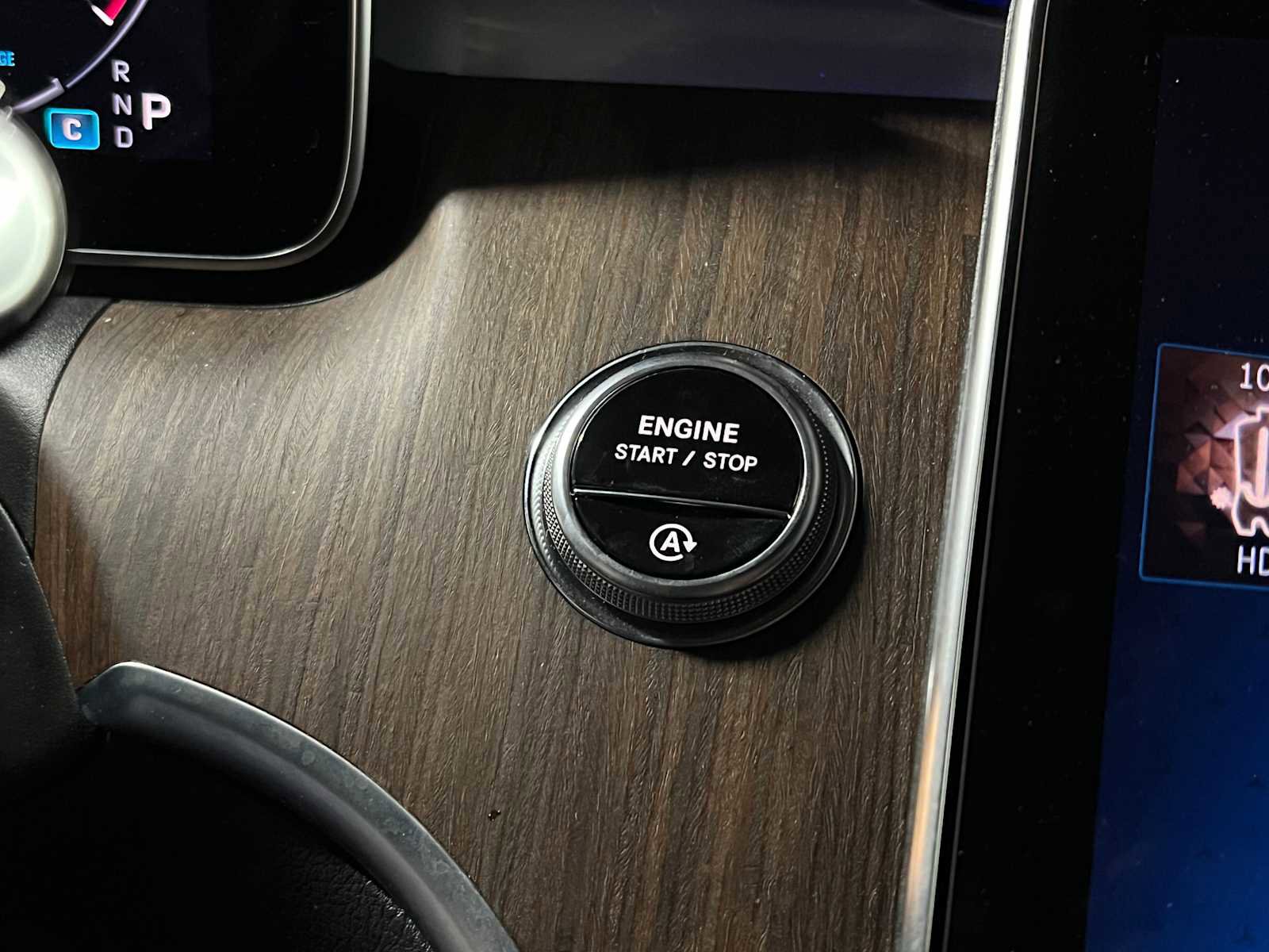 Used 2024 Mercedes-Benz C 300 4MATIC Sedan image 28