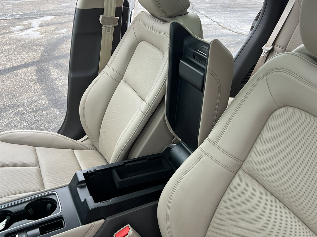 Used 2023 Lincoln Corsair Reserve w/ Equipment Group 202A image 19