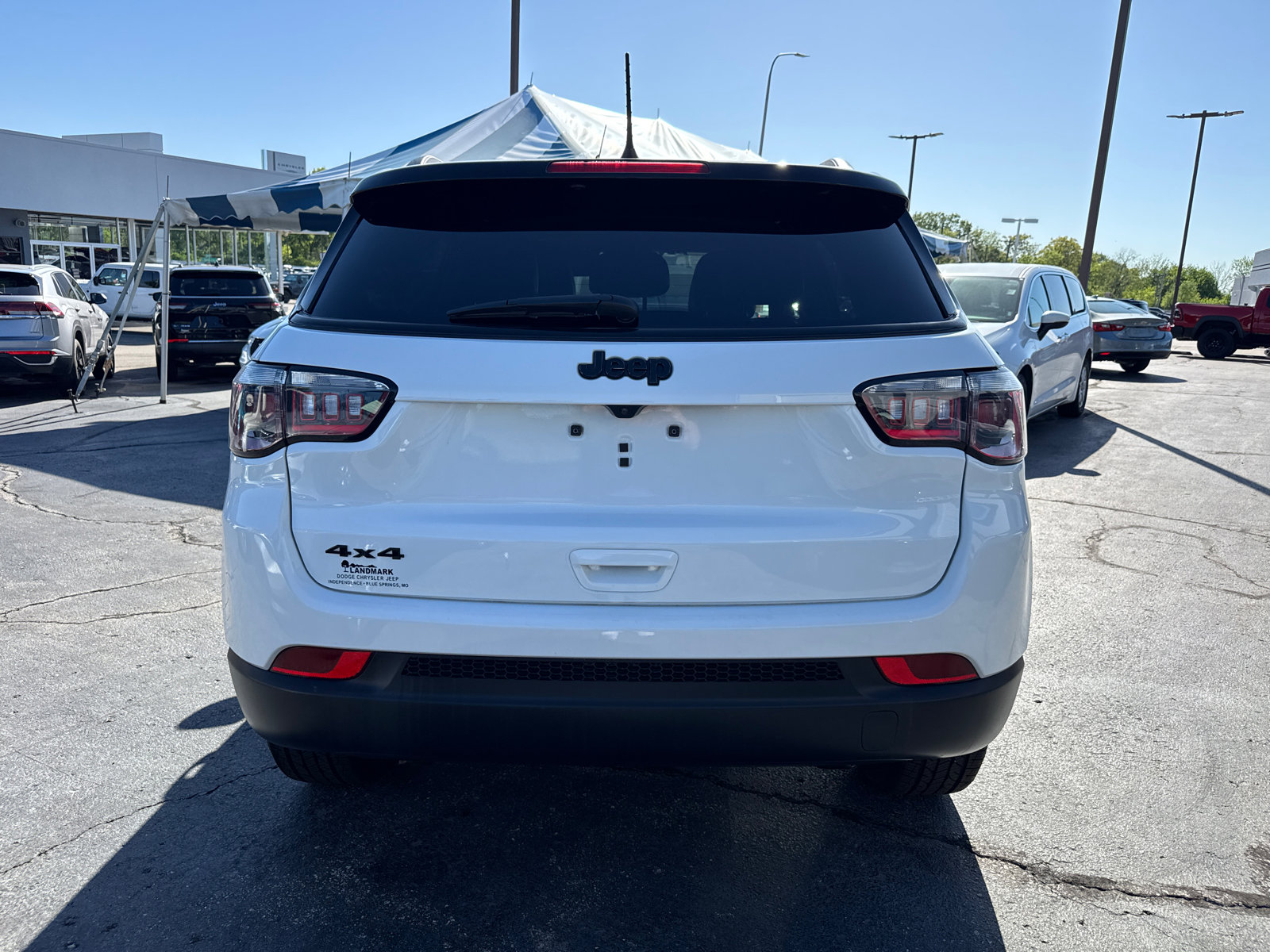 Used 2023 Jeep Compass Altitude AWD/4WD image 4