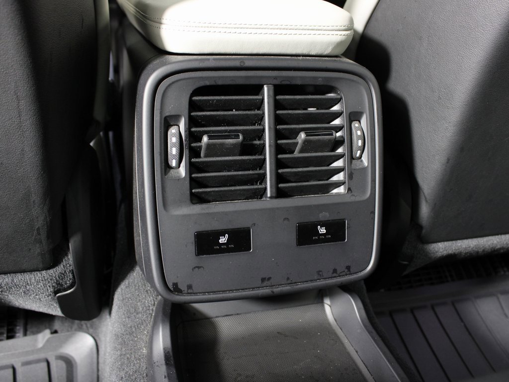 Used 2021 Porsche Taycan 4S image 36