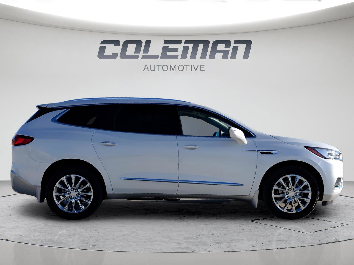 Used 2021 Buick Enclave Premium w/ Sun and Sites Package image 6