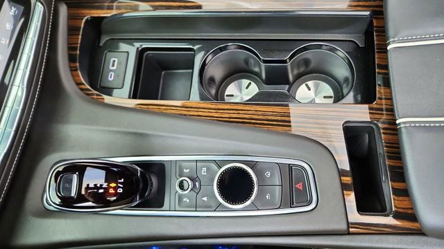 Used 2023 Cadillac Escalade Premium Luxury w/ Performance Package image 57