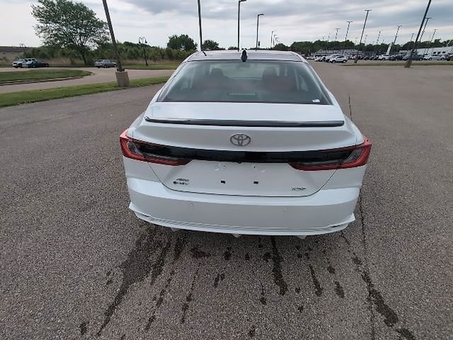 Used 2025 Toyota Camry XSE AWD/4WD image 6