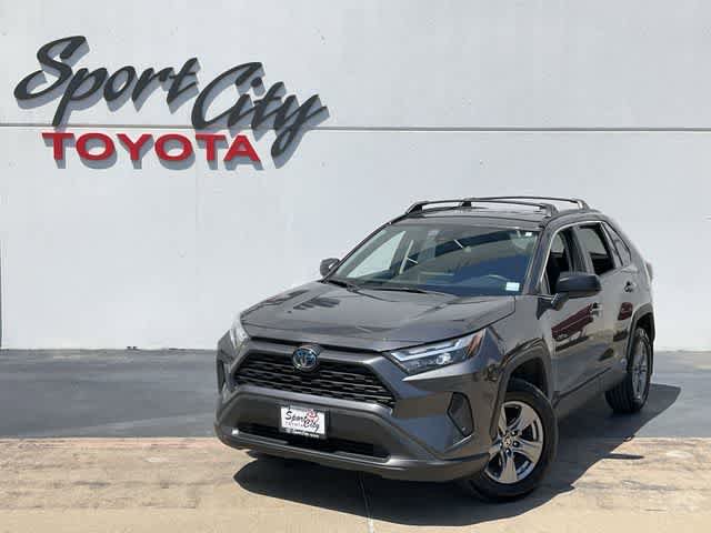 Used 2024 Toyota RAV4 LE AWD/4WD image 1