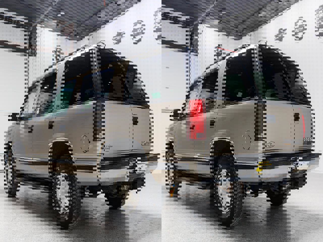 Used 1999 Chevrolet Tahoe Z71 w/ Comfort & Security Pkg image 4