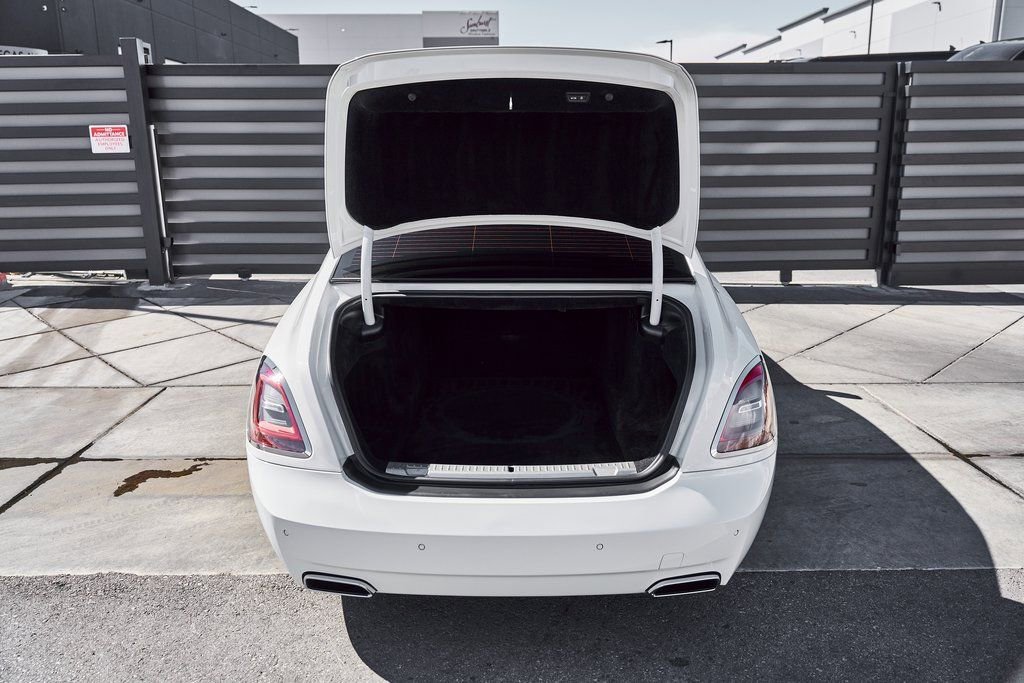 Used 2022 Rolls-Royce Ghost w/ Ghost Package AWD/4WD image 18