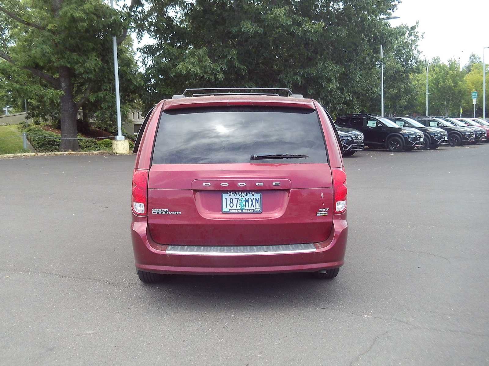 Used 2014 Dodge Grand Caravan SXT FWD image 4