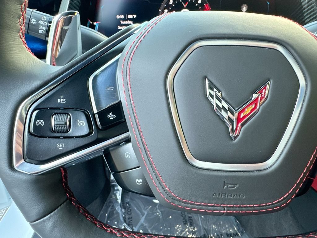 Used 2026 Chevrolet Corvette Z06 w/ Stealth Interior Trim Package RWD image 17