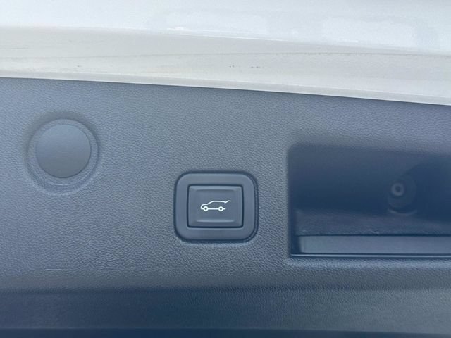 Used 2024 Chevrolet Equinox LT FWD image 14