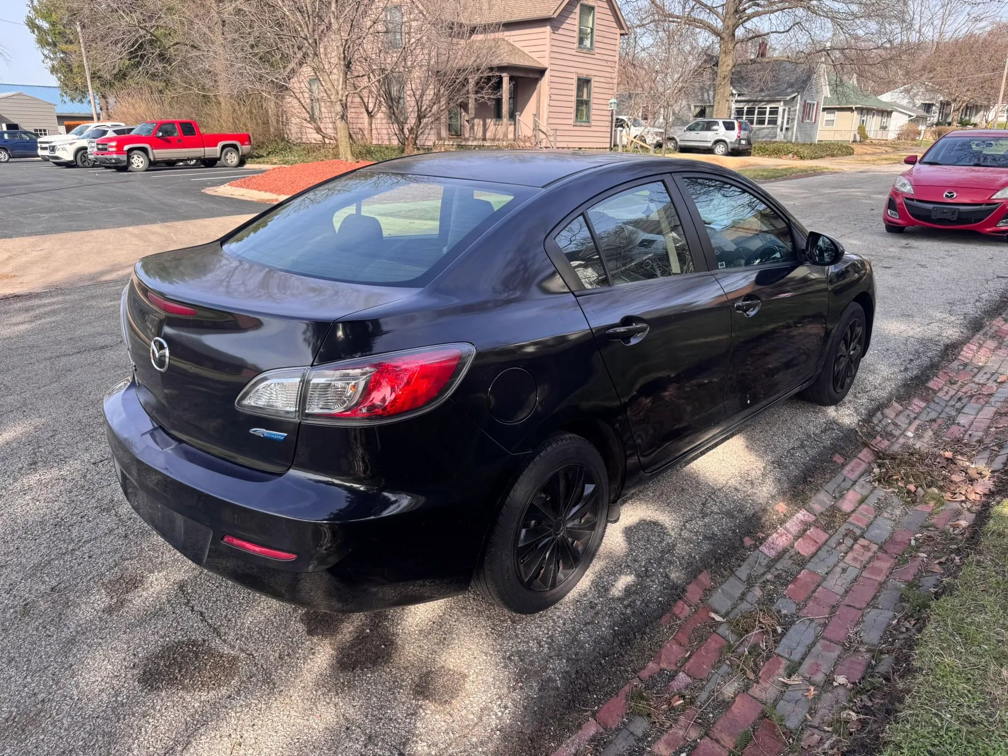 Used 2013 MAZDA MAZDA3 i Sport image 4