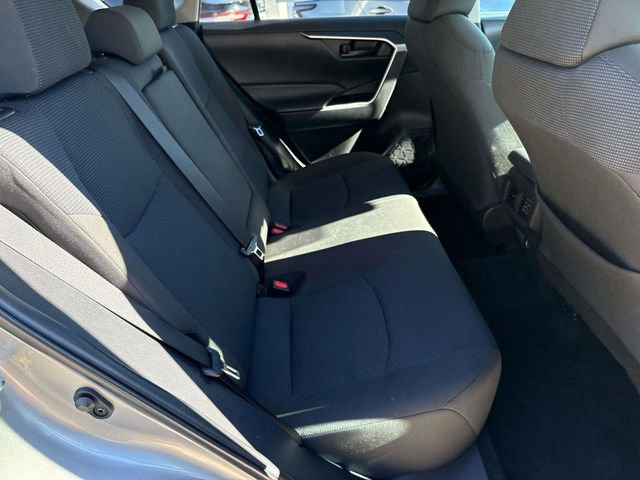 Used 2022 Toyota RAV4 LE image 13