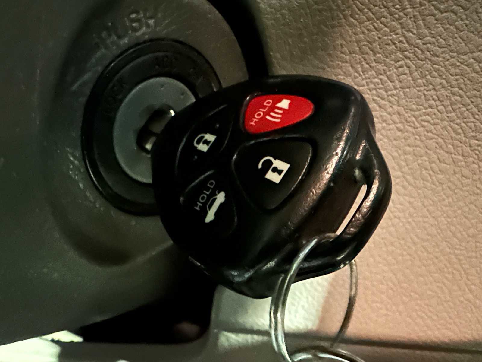 Used 2011 Toyota Camry LE image 34