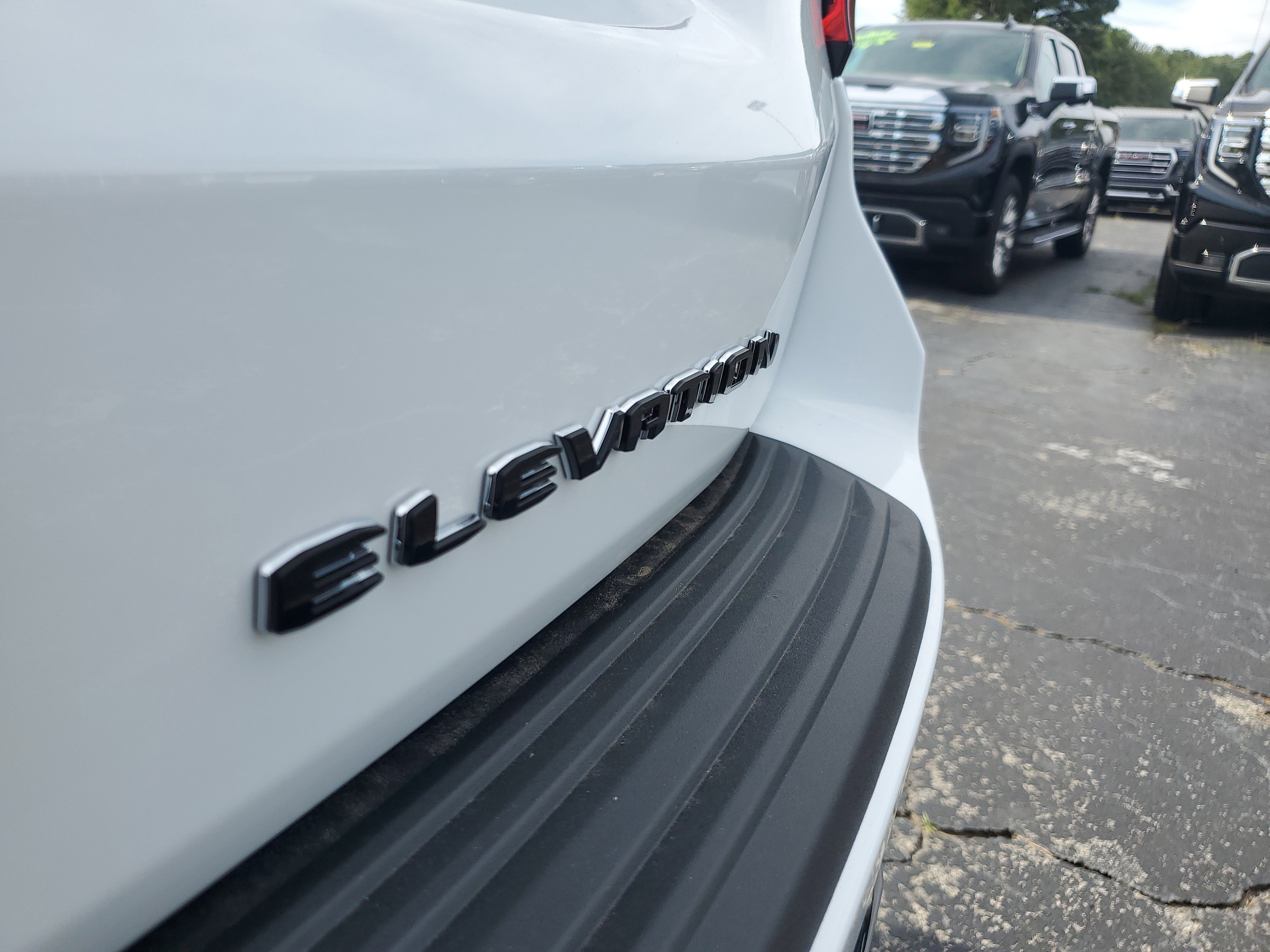 New 2026 GMC Yukon Elevation image 6