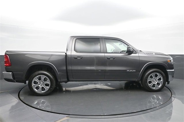 New 2026 RAM 1500 4x4 Crew Cab image 6