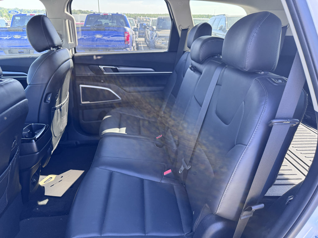 Used 2020 Kia Telluride S w/ S 8 Passenger Seating Package AWD/4WD image 9