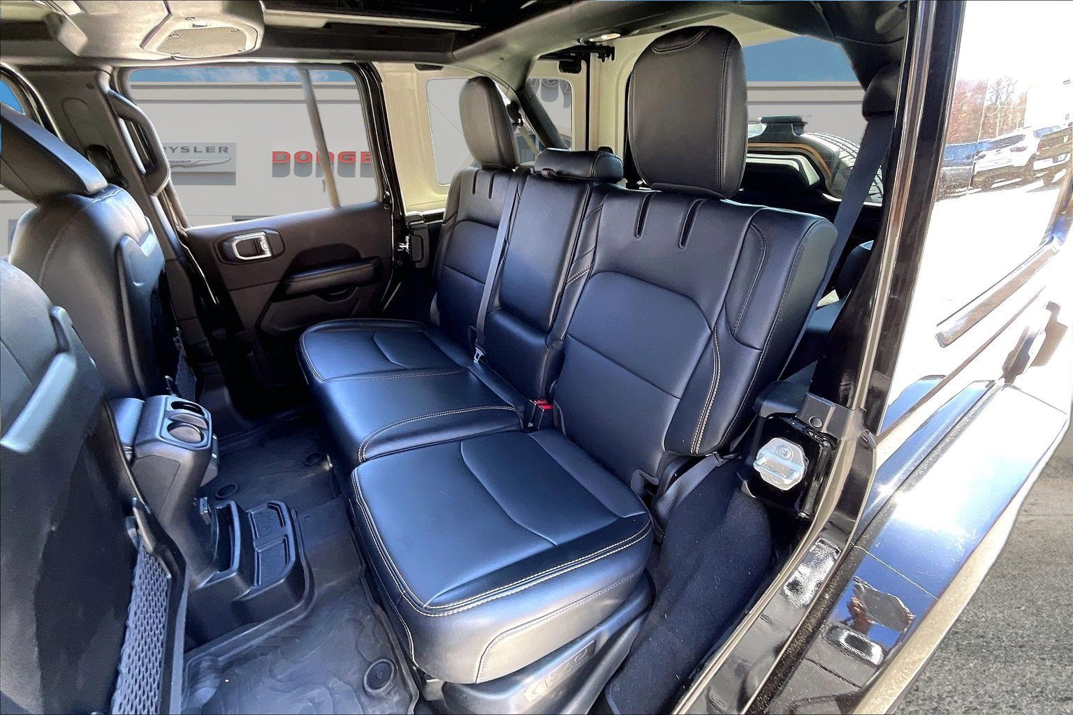 Used 2024 Jeep Wrangler Sahara w/ Technology Group image 23