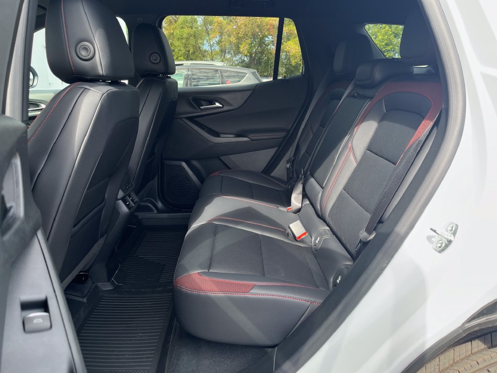New 2027 Chevrolet Equinox RS w/ Convenience Package III AWD/4WD image 24
