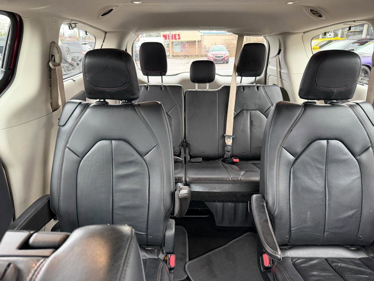 Used 2018 Chrysler Pacifica Touring-L Plus w/ Advanced Safetytec Group image 19