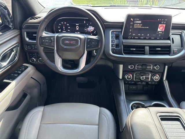 Used 2024 GMC Yukon XL SLT image 27