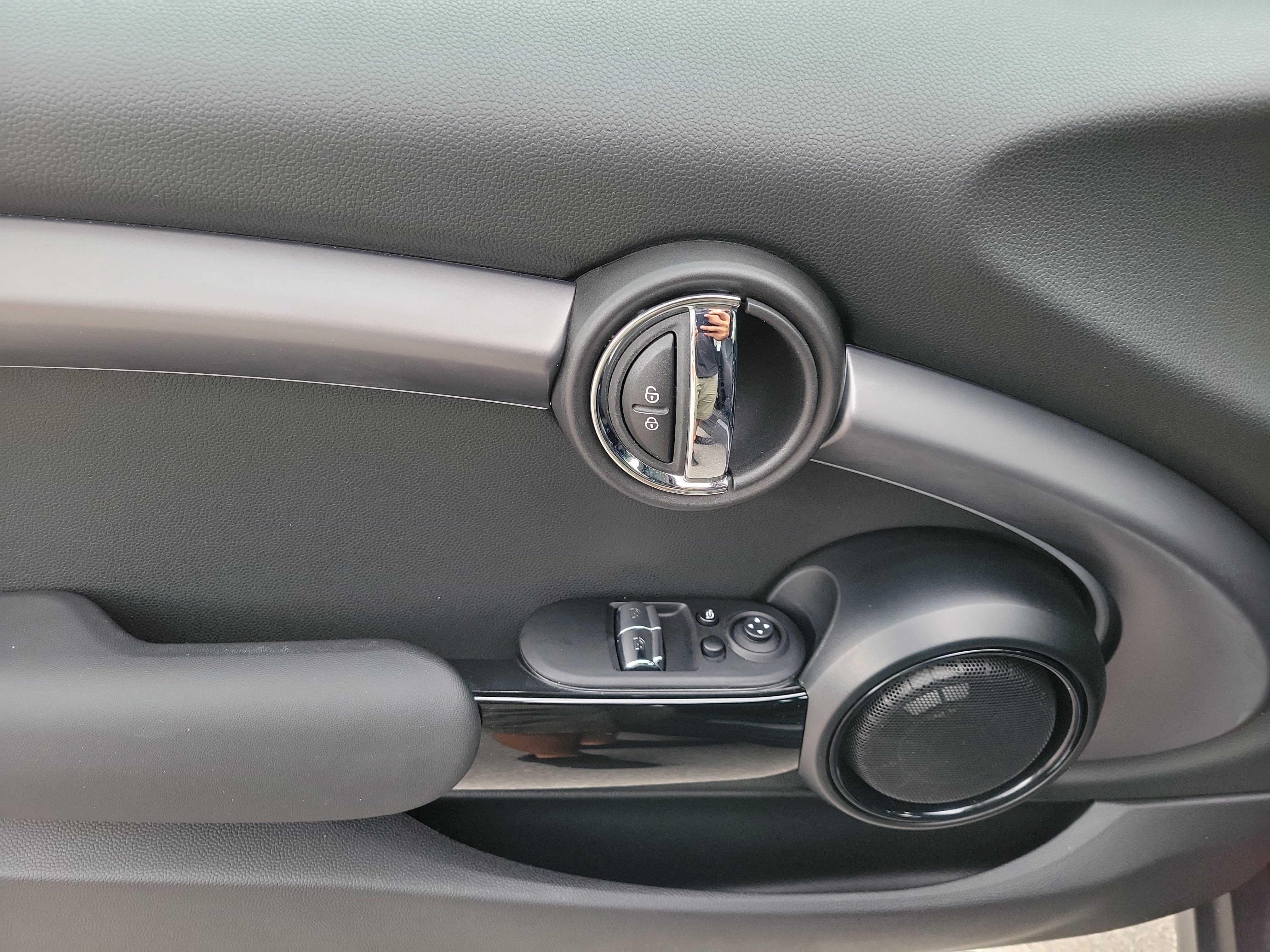 Used 2022 MINI Cooper S w/ Premium Package FWD image 16