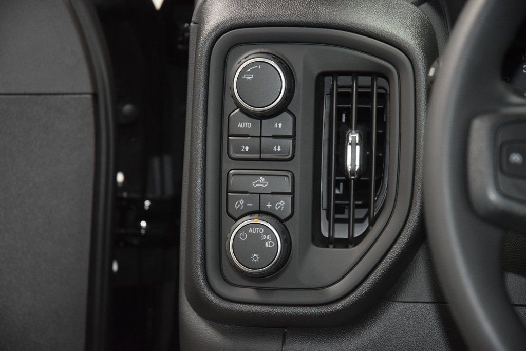 New 2026 Chevrolet Silverado 1500 Custom Trail Boss w/ Turbomax Blackout Package image 33