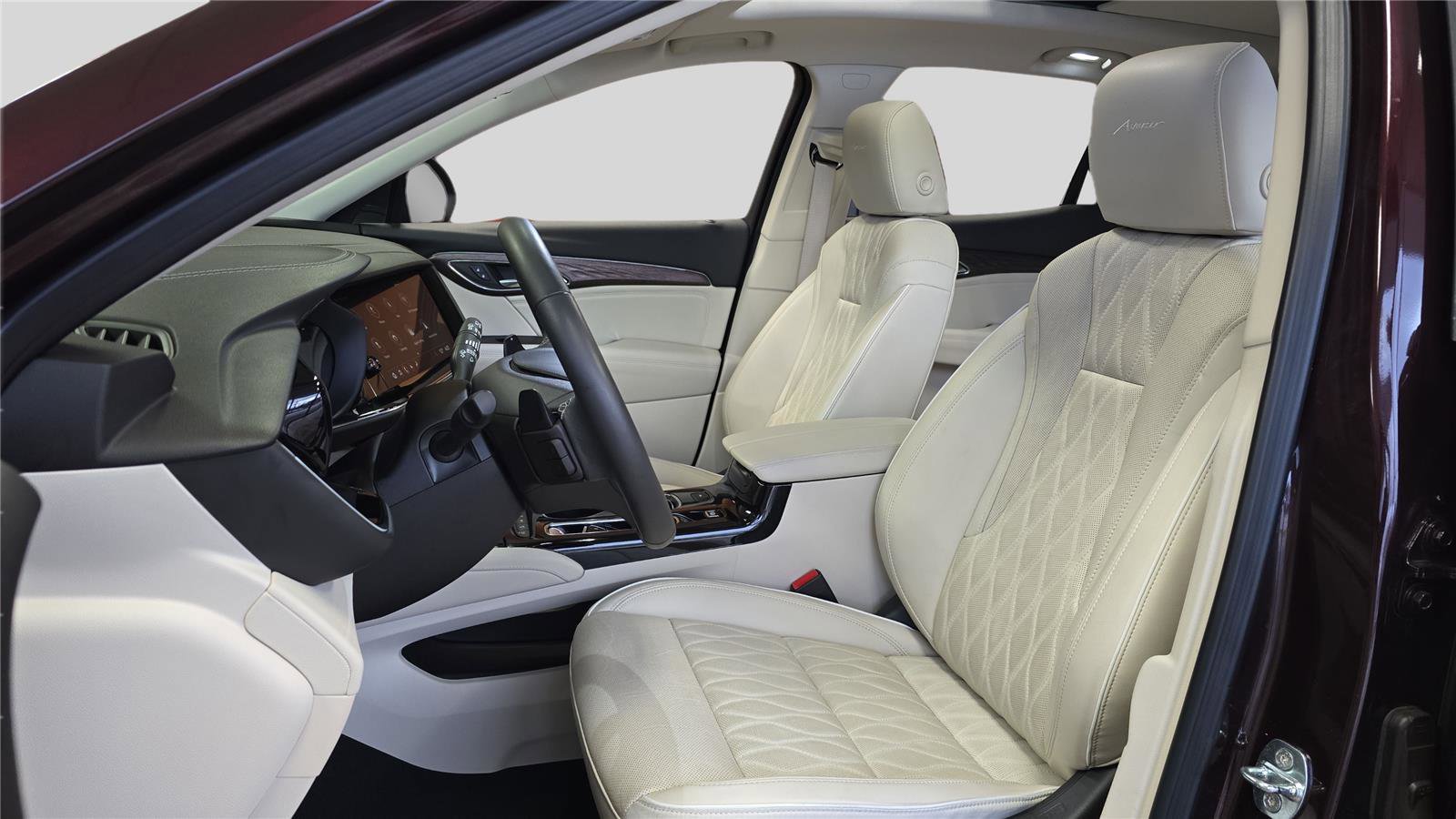 Used 2023 Buick Envision Avenir image 11