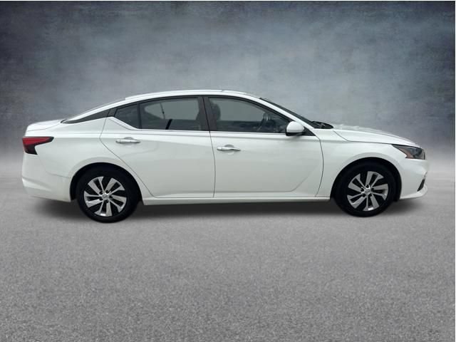 Used 2022 Nissan Altima 2.5 S FWD image 9