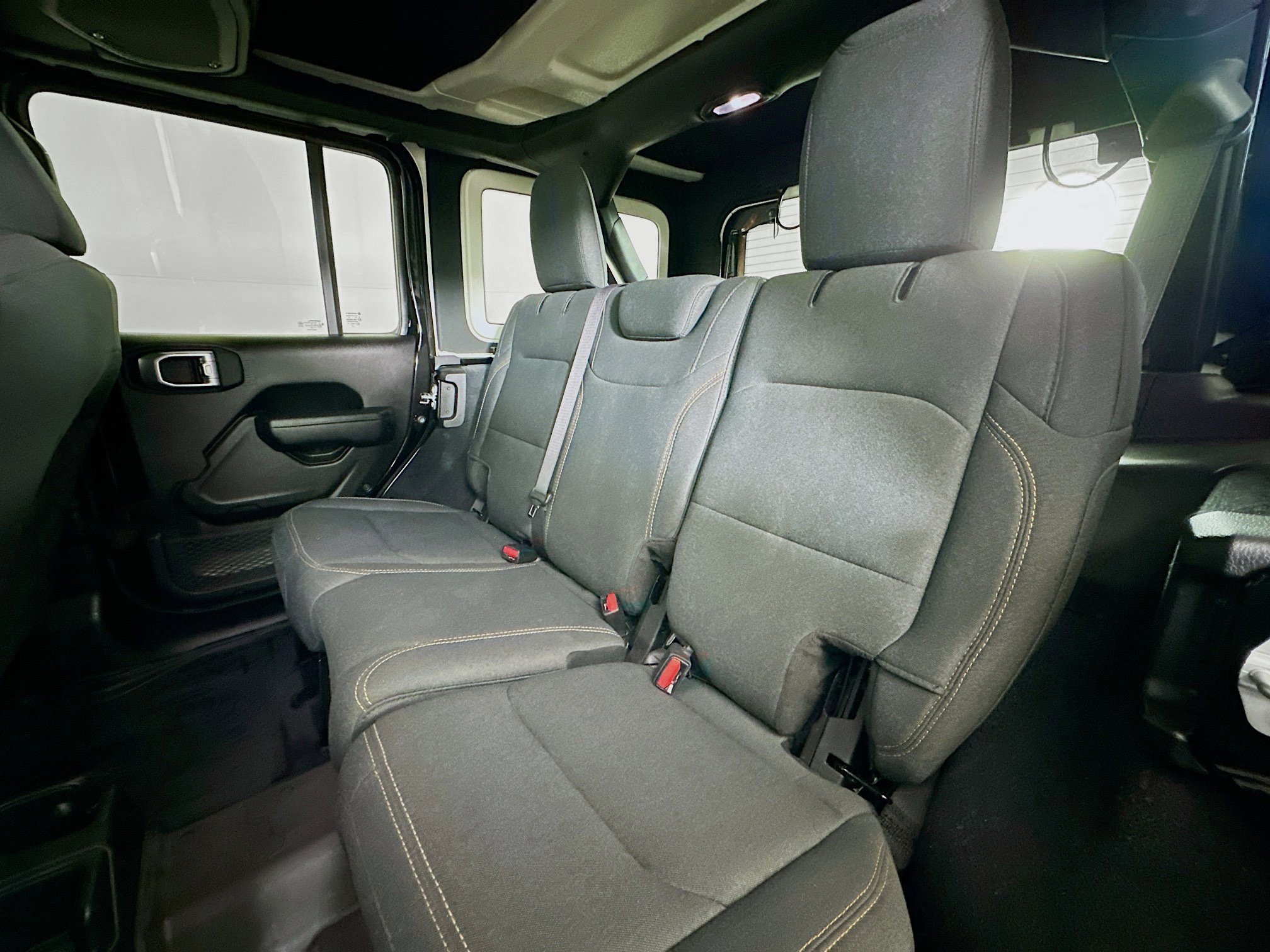 Used 2024 Jeep Wrangler Sport S image 26