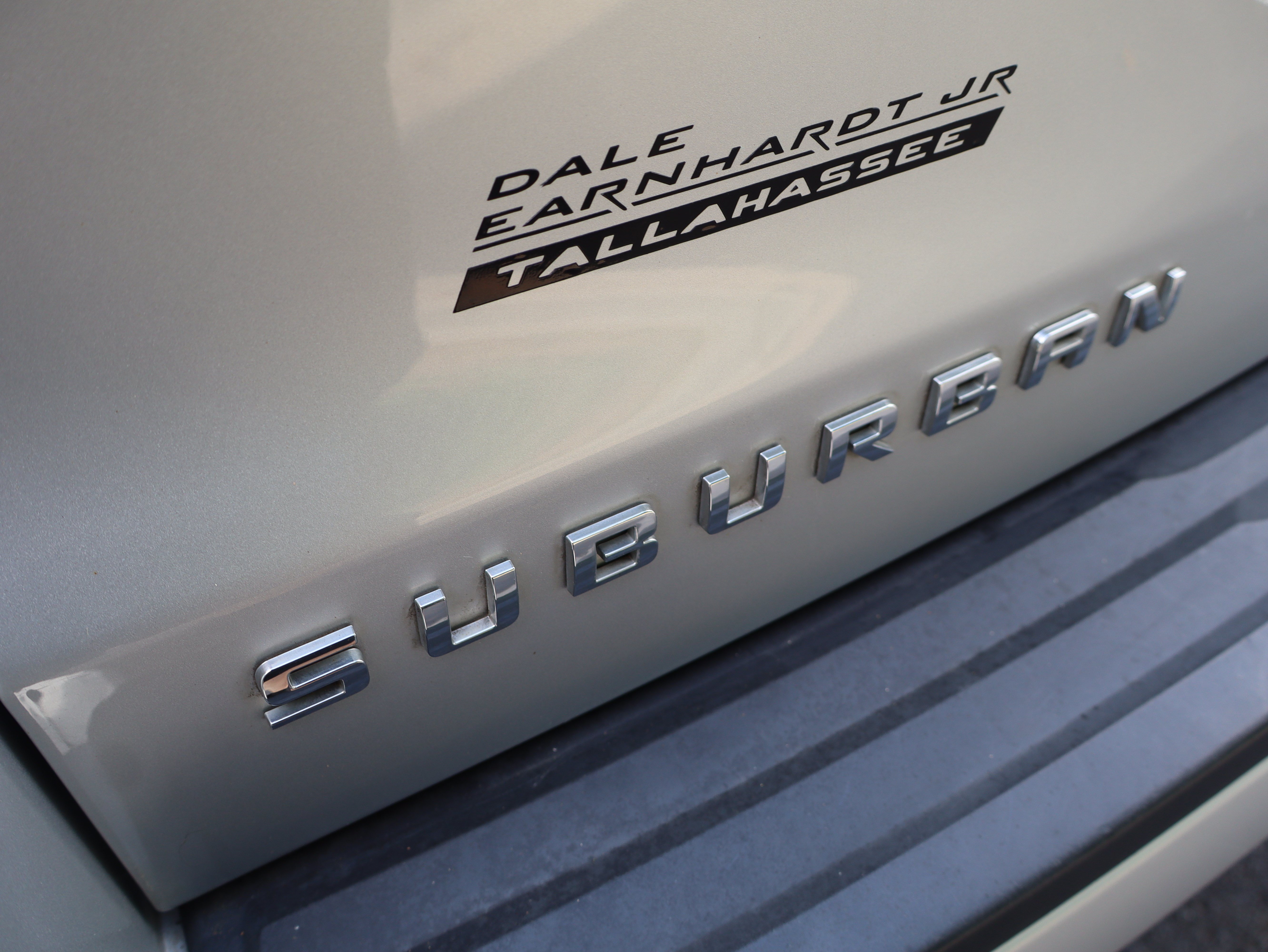 Used 2017 Chevrolet Suburban LT w/ Luxury Package RWD image 82