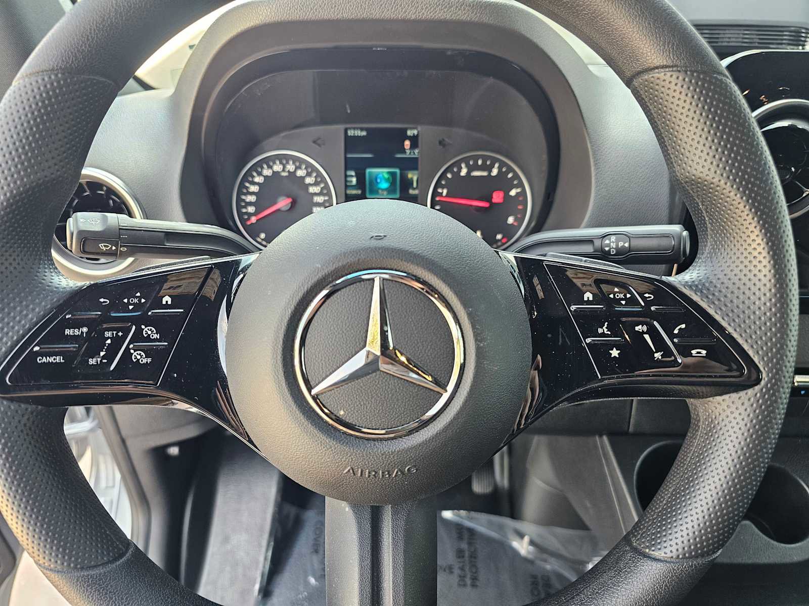 Used 2025 Mercedes-Benz Sprinter 2500 image 22