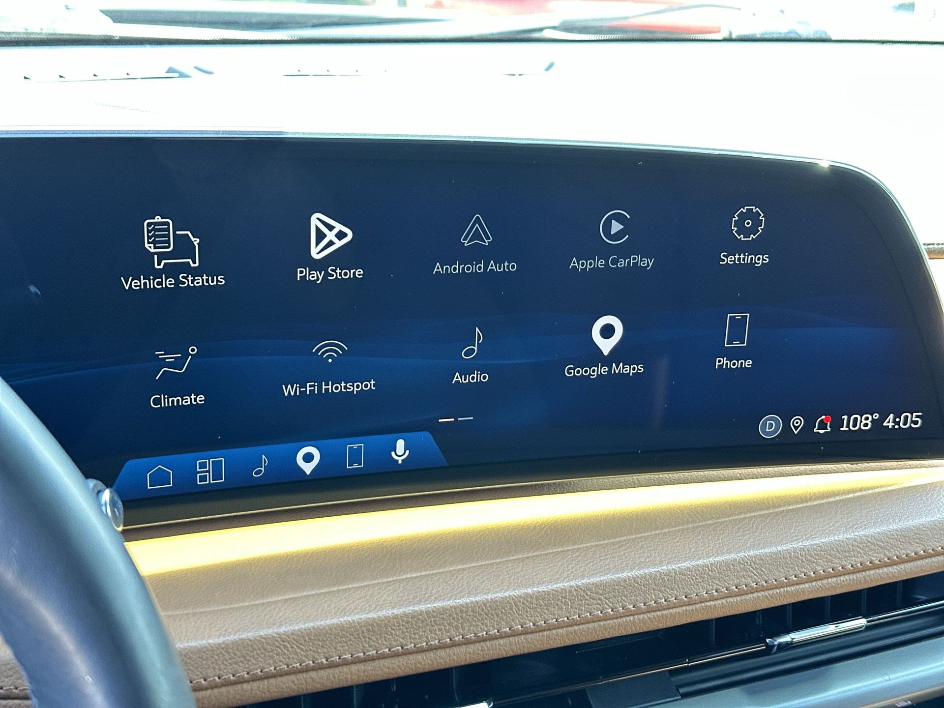 Used 2024 Cadillac XT4 Premium Luxury w/ Technology Package FWD image 12