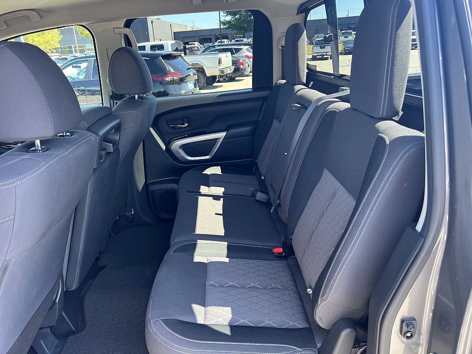 Used 2024 Nissan Titan SV w/ Accessory Utility Package image 15