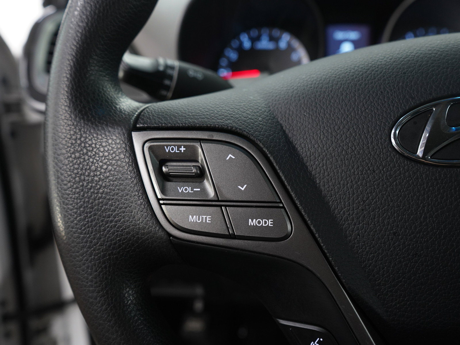 Used 2015 Hyundai Santa Fe Sport FWD image 25