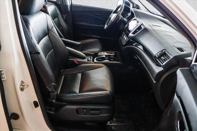 Used 2017 Honda Pilot Elite image 29