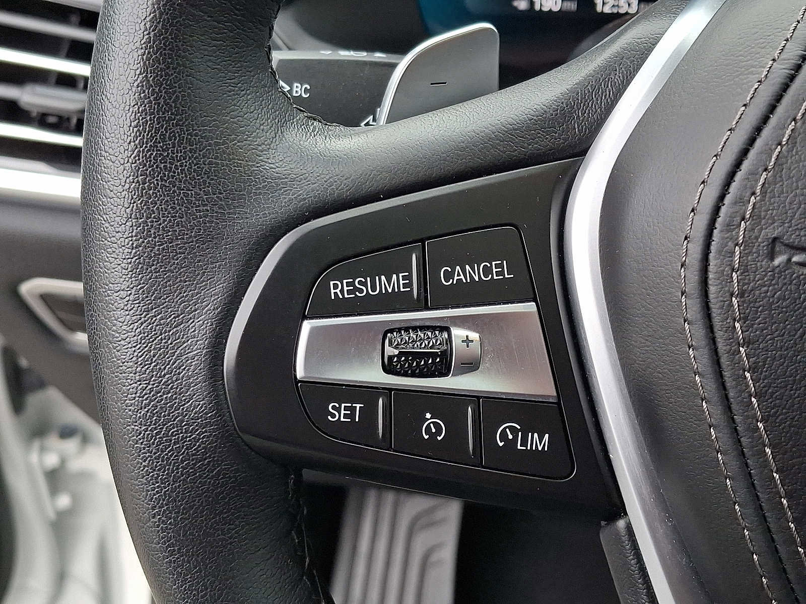 Used 2023 BMW X5 xDrive40i w/ Premium Package image 22