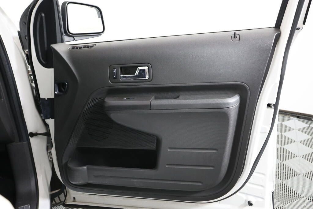 Used 2010 Ford Edge Limited FWD image 26