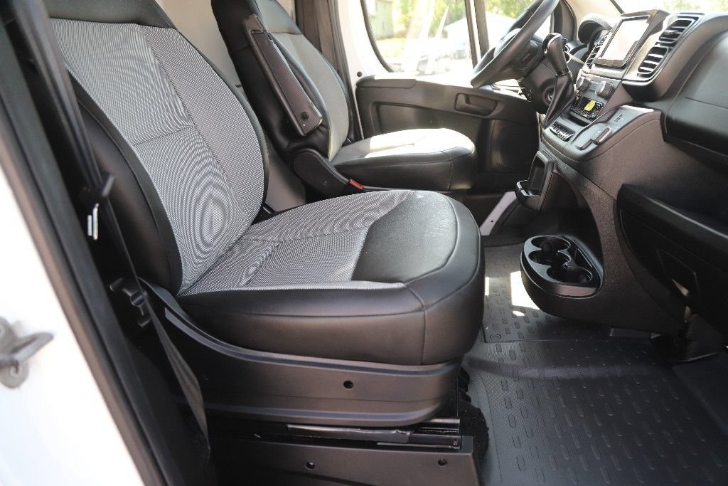 Used 2024 RAM ProMaster 2500 w/ Convenience Group FWD image 48