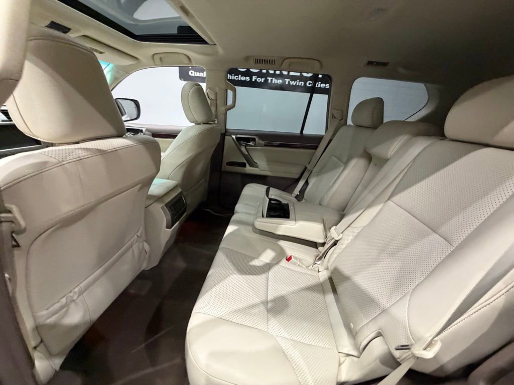Used 2012 Lexus GX 460 w/ Comfort Plus Pkg image 30