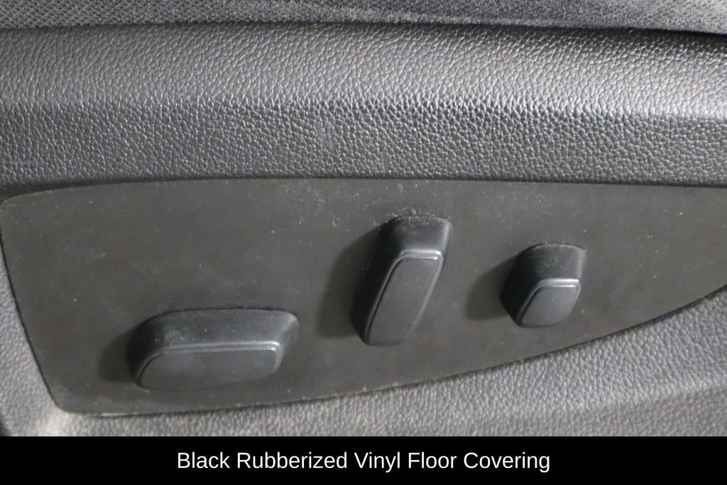 Used 2018 Chevrolet Tahoe 2WD image 22