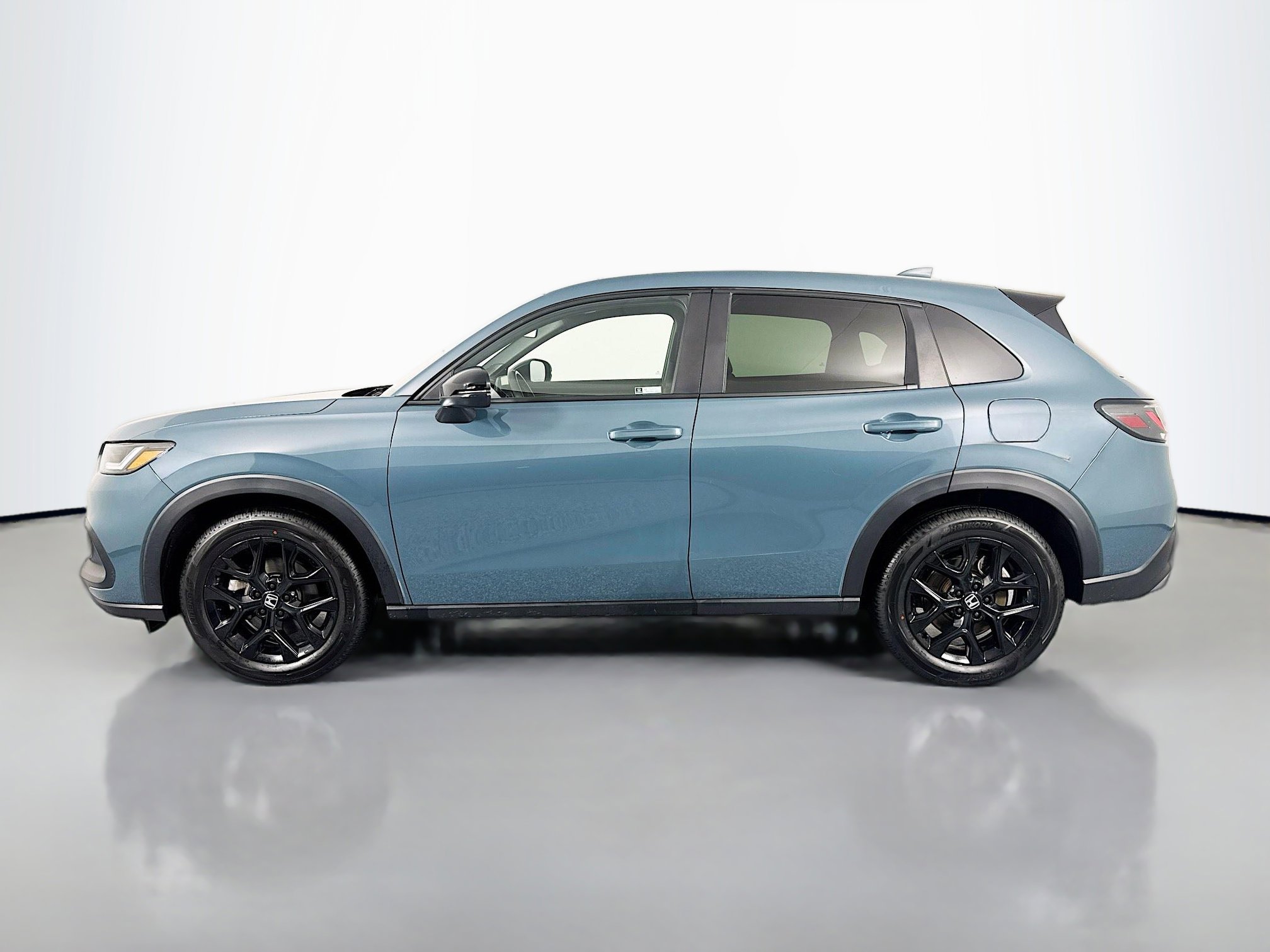 Certified 2024 Honda HR-V Sport image 8