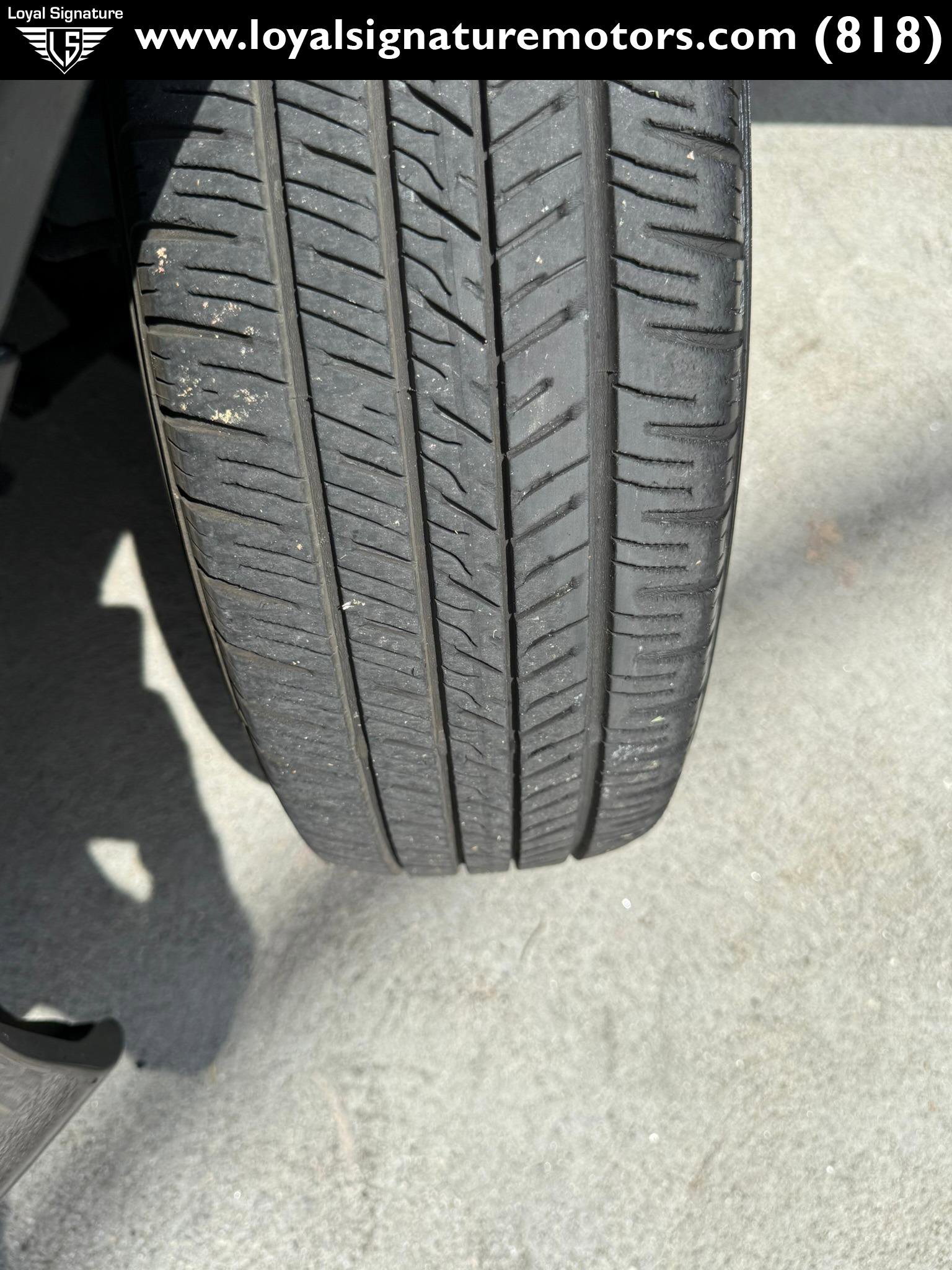 Used 2012 Toyota Prius C Two image 27