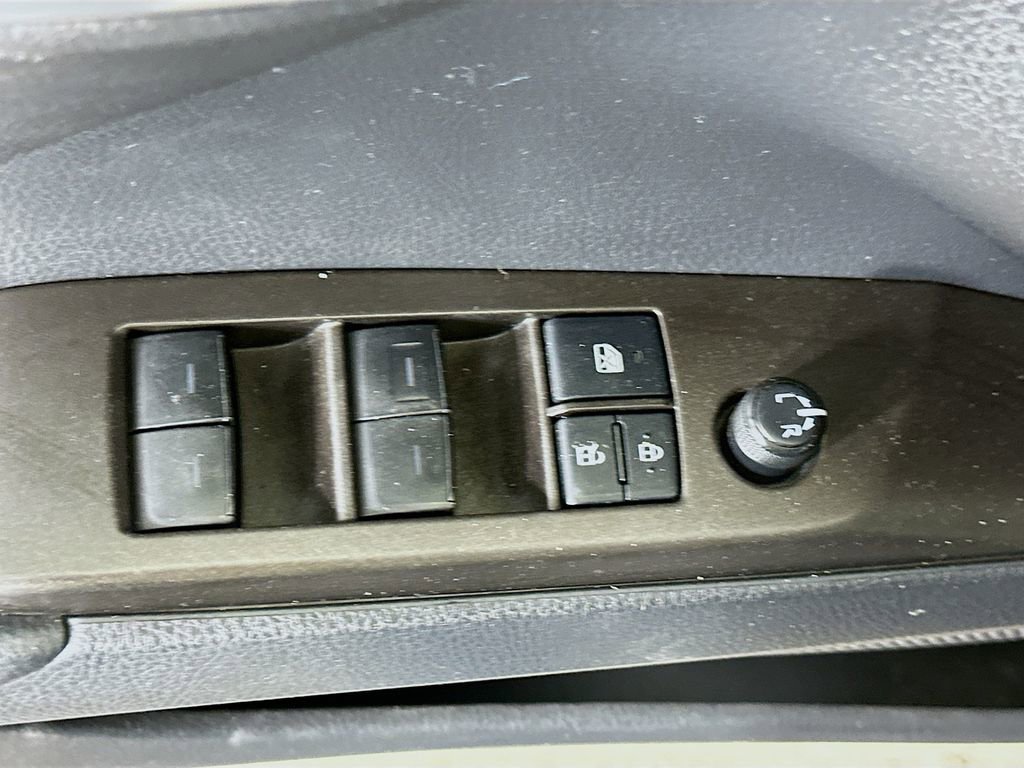 Used 2022 Toyota Camry SE image 20